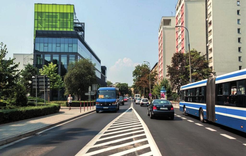 infrastruktury. W wyniku tych zmian przyznany nam budżet został pomniejszony w stosunku do lat ubiegłych o około 25%, co w znacznym stopniu odbiło się na możliwościach realizacji zadań statutowych.