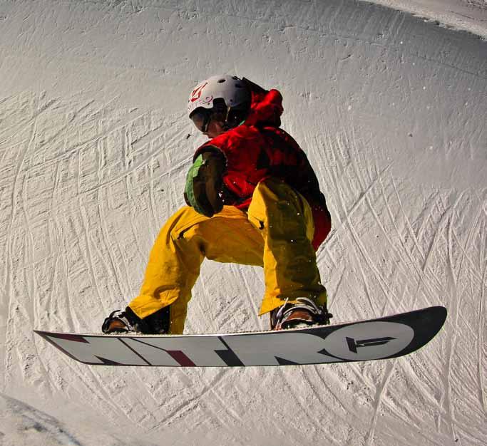 A było to tak.. W 1929 roku, roku najważnejszym w hstor snowboardu (a zatem kluczowym momence w rozwoju cywlzacj), nejak M.J Jack Burchett stworzył perwszy snowboard.