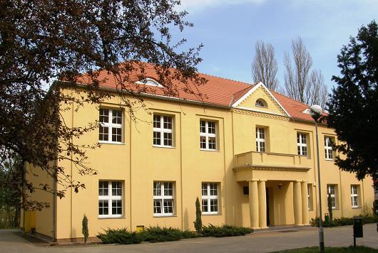 wielofunkcyjnych w powiecie poznańskim wybudowano boisko sportowe wielofunkcyjne oraz plac zabaw patrz punkt 1.9. Dom Dziecka w Kórniku - Bninie Zadanie 1.5.