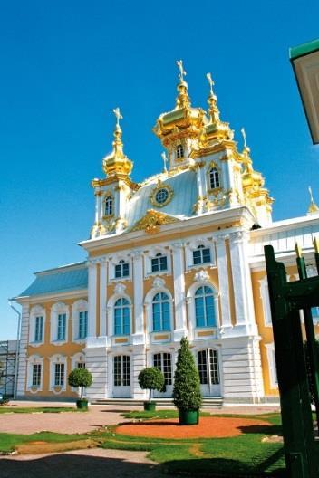 13. Dzień - PORT PETERSBURG ROSJA Proponowana wycieczka: REZYDENCJE CARSKIE: PETERHOF I CARSKIE SIOŁO W czasie wycieczki z polskojęzycznym przewodnikiem, zobaczymy wspaniałe, podmiejskie rezydencje z