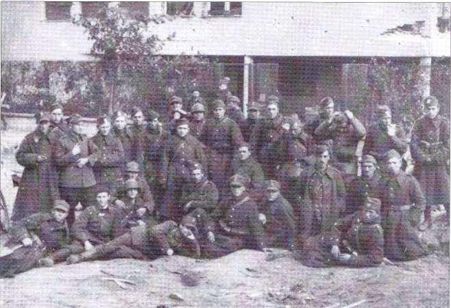 Wyjaśnił, czemu właśnie Saska Kępa była we wrześniu 1939 roku miejscem tak zaciętych walk: zamykała bowiem Niemcom (którzy opanowali Wał Gocławski) drogę na Pragę i Grochów (przez ul.