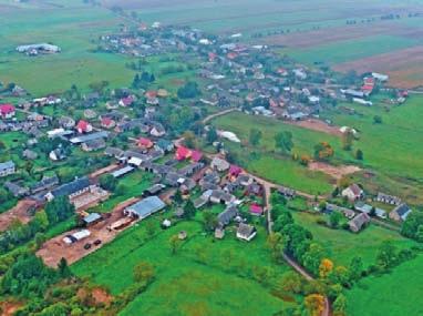 większych w części północnej i wschodniej. HISTORIA Pierwsze wzmianki o Radziłowie pochodzą z 1444 r.