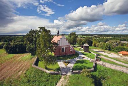 Kilkadziesiąt lat później Szczuka wybudował Klasztor i Kościół. Założyciel Szczuczyna zmarł w Warszawie 1710 roku.