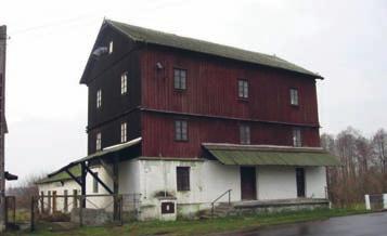 in: kaplica grobowa rodziny Bzurów z XIX
