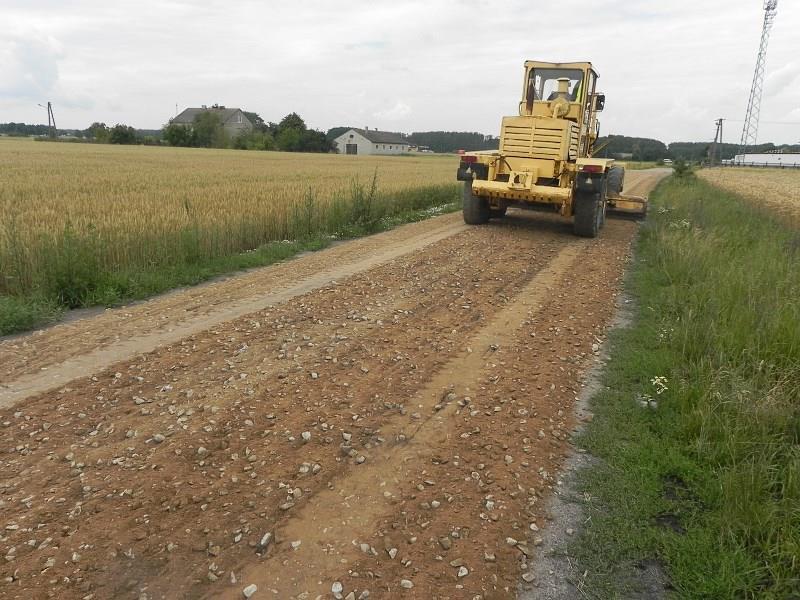 sołectw Dostawa mieszanki z kamienia granitowego w ramach funduszu sołeckiego W wyniku przetargu nieograniczonego dostawcą