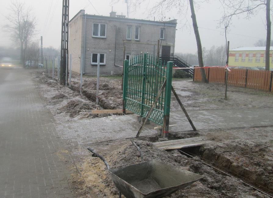 panelowego Koszt inwestycji - długość 100 m: Firma Remontowo-Budowlana,,EWBUD z
