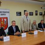 różnorodnością, a także rozwiązywania konfliktów w razie potrzeby, 6. świadomość i ekspresja kulturalna 670h.