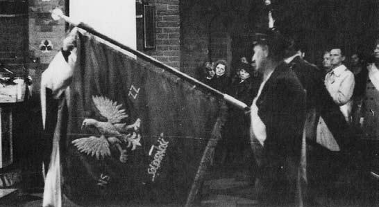 Najstarszy na południu Sucha Beskidzka: poświęcenie sztandaru, 25 kwietnia 1981 r.