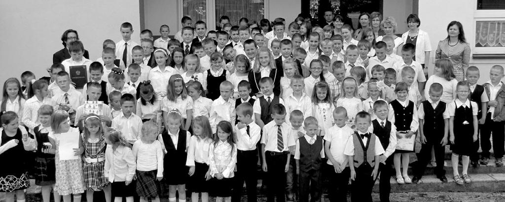 20 EDUKACJA BRZEZNA CHOCHOROWICE DŁUGOŁĘKA-ŚWIERKLA GOSTWICA JURASZOWA MOKRA WIEŚ NASZACOWICE OLSZANA Źró dło bez dna W tym roku mija 5 lat od uroczystego nadania naszej Szkole Podstawowej w Brzeznej