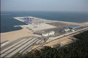 DCT Gdańsk Najnowocześniejszy polski terminal kontenerowy.