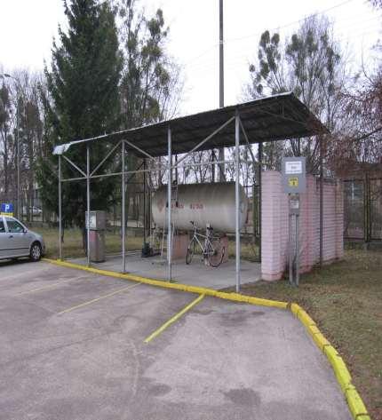 elektrycznej, dostawy wody, odprowadzenia ścieków, wywozu nieczystości ani innych