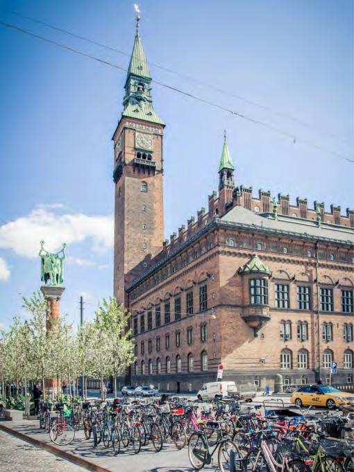 We wnętrzach urządzono także Narodowe Muzeum Fotograficzne, halę koncertową i wystawową.
