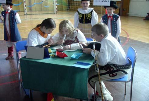 Uczniowie z Bielanki podbili Puck I Ogólnopolski Konkurs Szkół Podstawowych im. Mariusza Zaruskiego odbył się w Pucku w dniach 30 kwietnia i 01 maja 2004r.