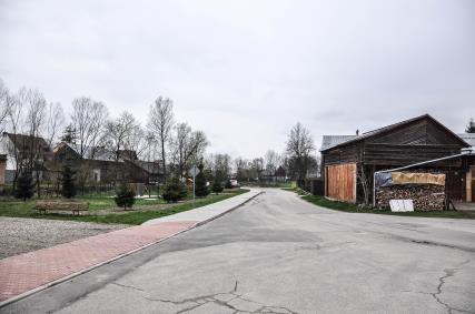 Zbierają się w okolicy remiz, przesiadują i piją alkohol. 10. Niska aktywność społeczna mieszkańców. Aspekty pozostałe (w tym gospodarcze, środowiskowe, przestrzenno-funkcjonalne, techniczne) 1.