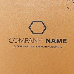 Wstążki Prezent ozdobiony wstążką z logo firmy, w elegancki sposób kojarzy markę
