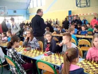 reprezentantów KGL Szarotka Wadowice Górne. W grupie juniorów ur.