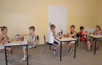 W grupie dziewcząt wystąpiły 24 zawodniczki, a w grupie chłopców 35 zawodników - w tym dwaj reprezentanci KGL Szarotka Wadowice Górne - Kulig Paweł i Ochalik Filip.