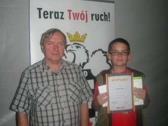 rywalizowali w dwóch grupach