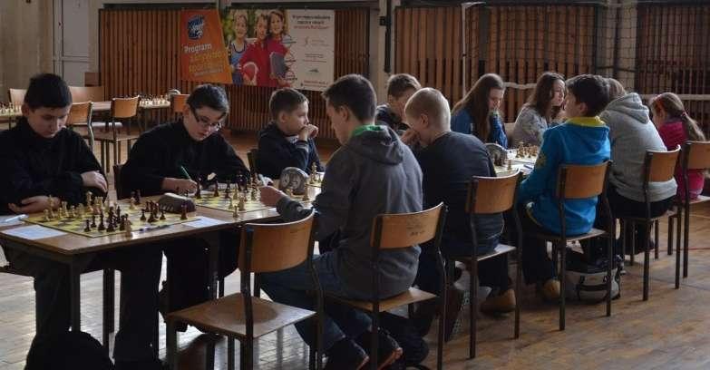 DRUGI ZJAZD III LIGI PODKARPACKIEJ JUNIORÓW Przeworsk, 30 stycznia 2016 Nasz drużyna wygrała z Tarnobrzeskim Klubem Szachowym (4:2) oraz dwa mecze zremisowała: z KSz