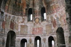 Wyjazd do HACHPAT i SANAHIN, dwóch klasztorów z XI wieku, znajdujących się na liście UNESCO. Obiad w Alaverdi.