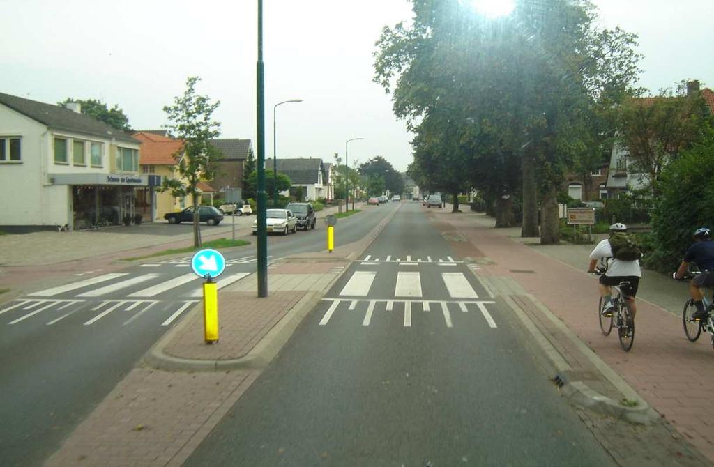 Doorn (Holandia) droga regionalna w centrum - strefa 30 - wyniesione
