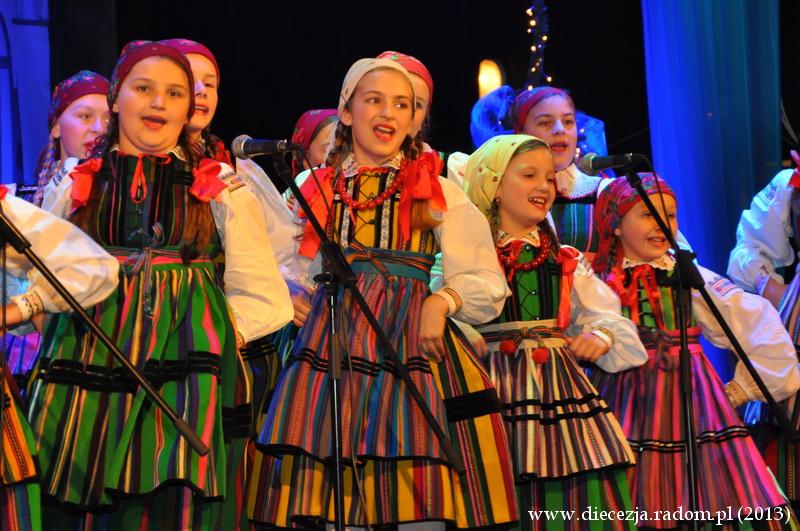 W ostatnią sobotę roku radomska Resursa zabrzmiała kolędami i pastorałkami. A to za sprawą Festiwalu Kolęd i Pastorałek Staropolskie Kolędowanie, który po raz dwunasty odbył się w Radomiu.