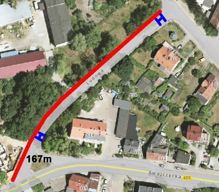 6) Ludowa Odcinek znajduje się przy ul. Ludowej. Obecnie przy tej ulicy jest tylko wąski chodnik po jednej stronie.