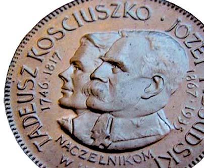 Piłsudski, syntetyzujący cały wysiłek militarny XIX wieku, który już rewolucję 1905 r. chciał przekształcić w narodowe powstanie. Dla poparci tej idei pozyskano m.in.