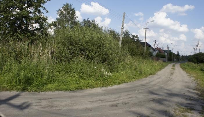 ) oraz społecznej. Brakuje przestrzeni publicznych zagospodarowanych pozwalających na budowę relacji sąsiedzkich, spędzanie czasu wolnego, zabawy dla dzieci.