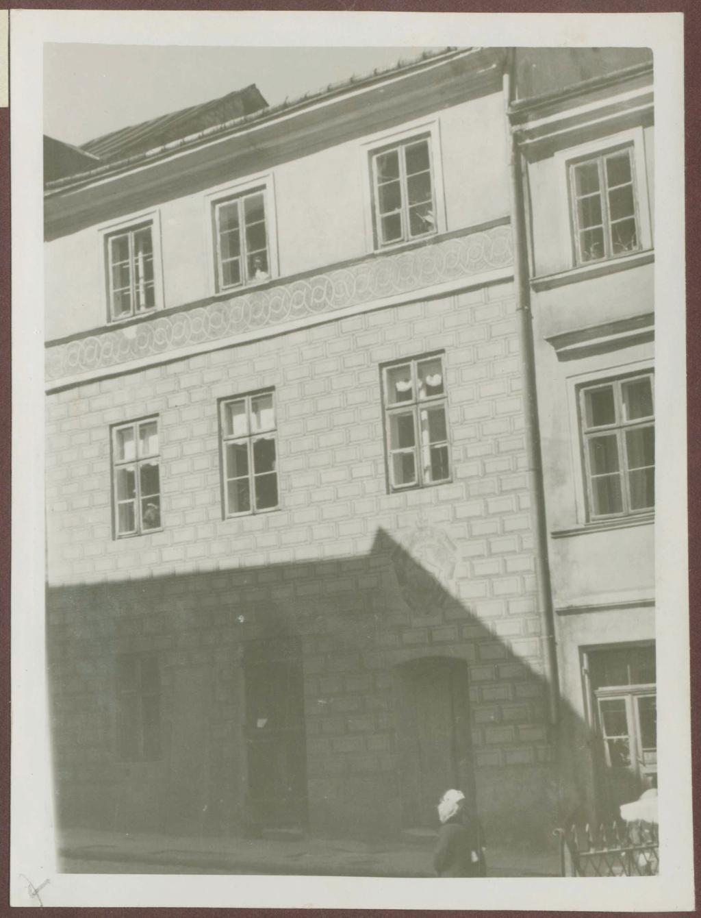 Fotografie przedwojenne/pre-war photographs: Grodzka 16, po odnowieniu w 1939 roku, zdjęcie z albumu Zdjęcia z Robót konserwatorskich