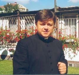 16 czerwca 1998 ks. Jan Popiel został mianowany proboszczem naszej parafii. 18 i 29 listopada 1998 -WIZYTACJA KANONICZNA KSIĘDZA PRYMASA Zwykle wizytacja biskupia odbywa się co 5 lat i trwa 2 dni.