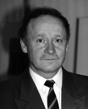 IN MEMORIAM nym znawcą biografii i twórczości Wincentego Pola, a dodatkowo był strażnikiem pieczęci rodowej. Idąc w ślady swego ojca Leona, podejmował trud ocalenia pamięci swego wielkiego przodka.