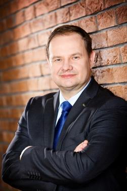 Od 2007 roku do 17 lutego 2015 roku pełnił funkcję Prezesa Zarządu JSW. Ponadto, od 2007 roku pełni funkcję Przewodniczącego Rady Nadzorczej Koksowni Przyjaźń S.A.