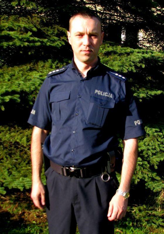 Astrów, Przyjemna, Pogodna, Poprzeczna, Północna, Zgodna, Kanałowa, Nowa, Malinowa, Poziomkowa, Jarzębinowa, Jagodowa, Morelowa. aspirant Daniel RYCHARSKI 47-220 Kędzierzyn - Koźle ul.