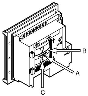 Wzmocniona metalowa obudowa podtynkowa, siatka chroniąca moduł rozmówny oraz płyty czołowe wykonane z INOX, mocowane do obudowy przy użyciu śrub patentowych czynią panele wandaloodpornymi.