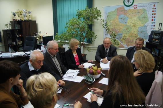 Narada kierownictwa urzędu W dniu 13 października 2016 r. w Urzędzie Gminy Leśniowice odbyła się narada kierownictwa Urzędu.