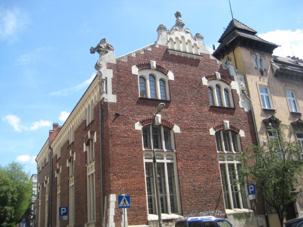 Na krakowskich budynkach