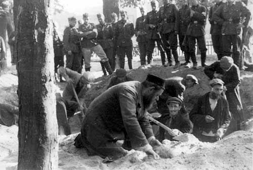 Egzekucja 22 Żydów - obywateli miasta Końskie w odwecie za zabicie 4 żołnierzy