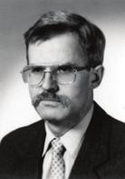 Prof. dr hab. chem. Andrzej Edward Wróblewski chemia organiczna kierownik Katedry Chemii Bioorganicznej i Biokoordynacyjnej i Zakładu Chemii Bioorganicznej prodziekan ds.