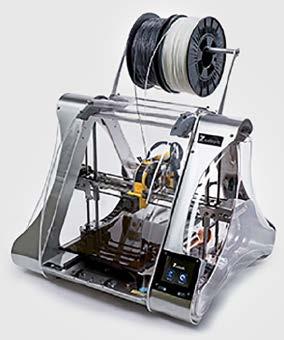 Rozdzielczość druku: 40 300 mm Materiał roboczy: PLA, ABS, HIPS, PET, TPU, TPE, Filamenty z domieszkami drewna/ metali Liczba głowic: 2 Układ chłodzenia wydruku.