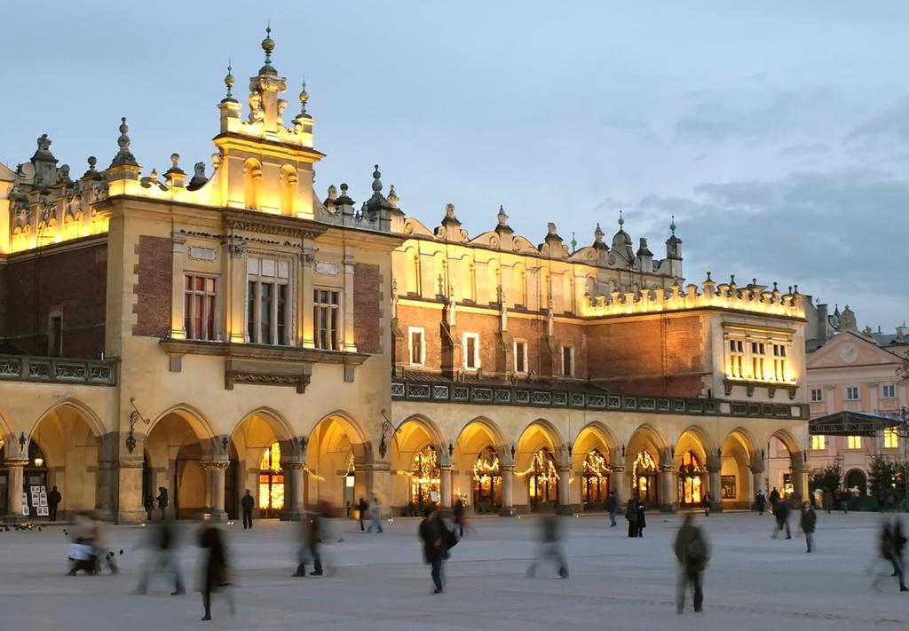 Rynek TRÓJMIASTO/ biurowy Rynek biurowy PODAŻ Podaż nowoczesnej powierzchni biurowej w Trójmieście na koniec 2016 r. wynosiła 634 tys. m 2.