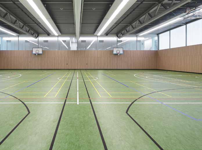 marmoleum sport Grupa wykładzin sportowych o wyróżniających cechach: elastyczne wielofunkcyjne (w zależnosci od podłoża) antypoślizgowe wytrzymałe