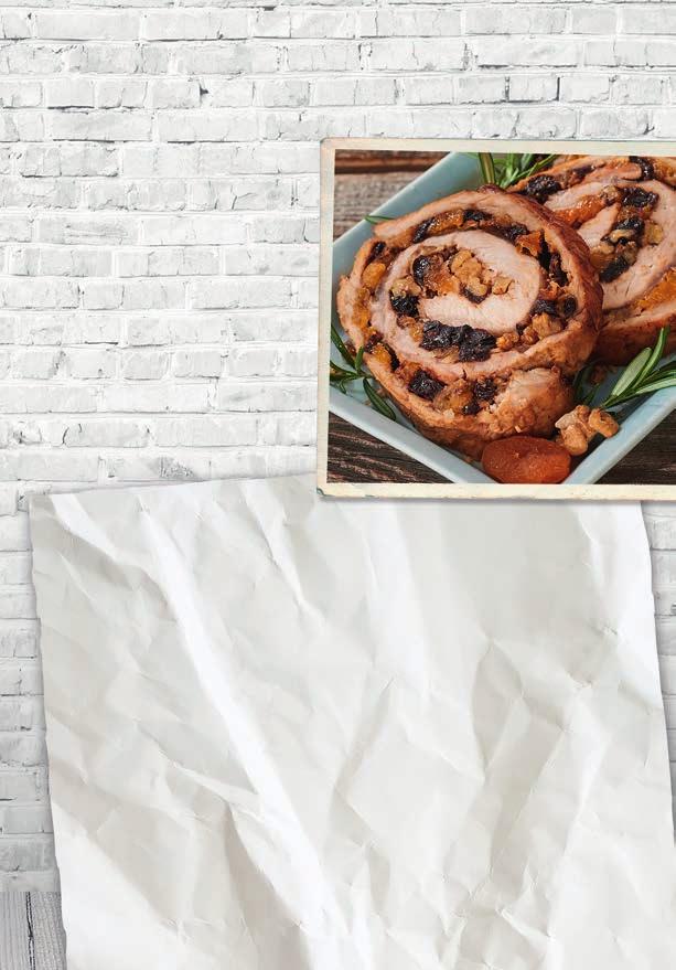 1 kg schabu Vegeta do mięs 100 g suszonych śliwek 100 g suszonych moreli 100 g orzechów włoskich pół kostki miękkiego masła bułka tarta 100 g miodu wielokwiatowego Podravka oliwa z oliwek SWIATECZNA