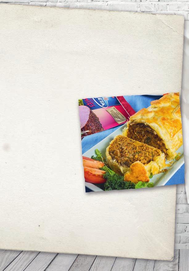 PIECZEN W CIESCIE 1 kg mielonej wołowiny 100 g koncentratu pomidorowego Podravka 4 jaja 3 cebule 3 ząbki czosnku natka pietruszki ok.