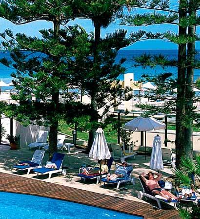 Hiszpania majorka 73 Cala Millor vip serwis Upominek od Neckermann Polska. Kameralny hotel bezpośrednio przy promenadzie nadbrzeżnej Cala Millor. Położenie: od plaży dzieli tylko promenada.