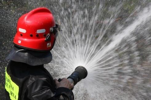 zaświadczenia potwierdzającego posiadanie tytułu ratownika; orzeczenia komisji lekarskiej lub zaświadczenia lekarskiego potwierdzającego okresowe badania lekarskie, aktualne na czas trwania szkolenia.