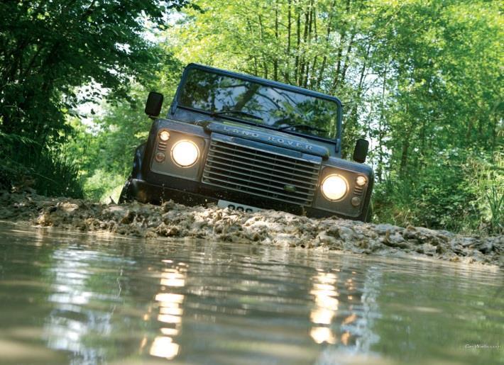 KURS DLA KIEROWCÓW POJAZDU LAND ROVER Kod kursu 8361105 SW Żołnierze zawodowi zajmujący lub planowani do wyznaczenia na stanowiska kierowców w pododdziałach posiadających na wyposażeniu pojazdy Land