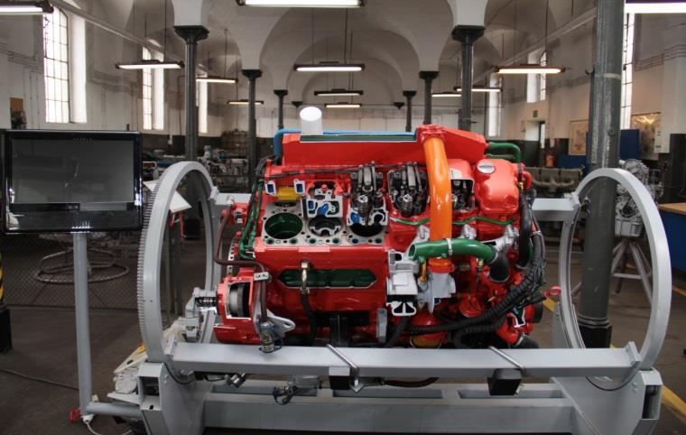 kursu wymagane jest wcześniejsze ukończenie kursu Mechanik pojazdów kołowych (kod kursu 8361056).