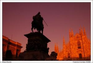 Mediolan w dwa dni Katedra w Mediolanie o świcie Dla wielbicieli opery Mediolan to La Scala.