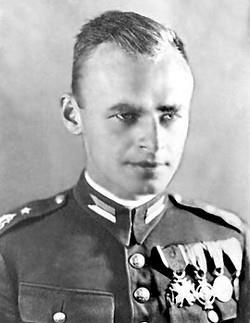 Rotmistrz Witold Pilecki Żołnierz kampanii wrześniowej 1939r. Po klęsce wstąpił do konspiracyjnej Tajnej Armii Polskiej, która weszła w skład ZWZ AK.